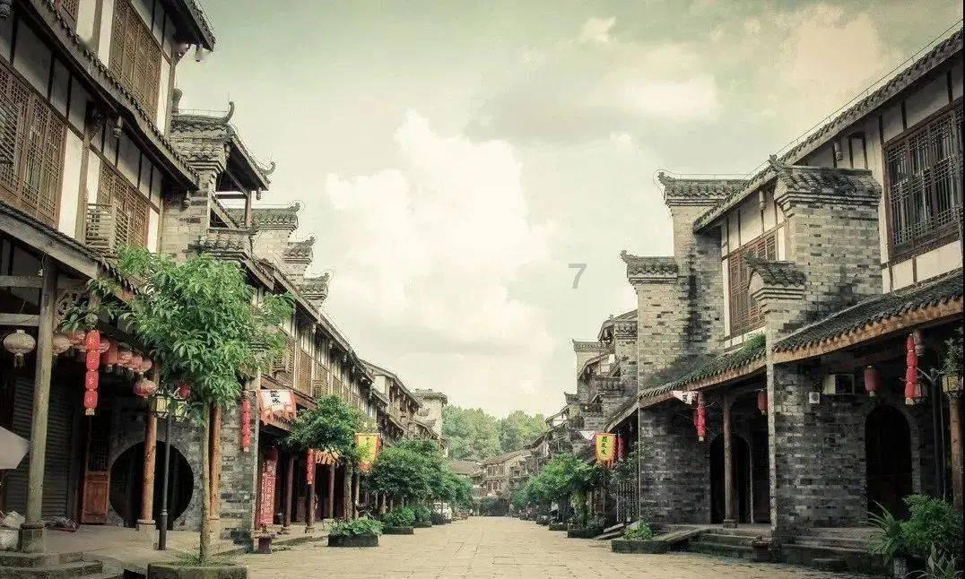 纪录电影《风吹过的村庄》在甘肃杀青